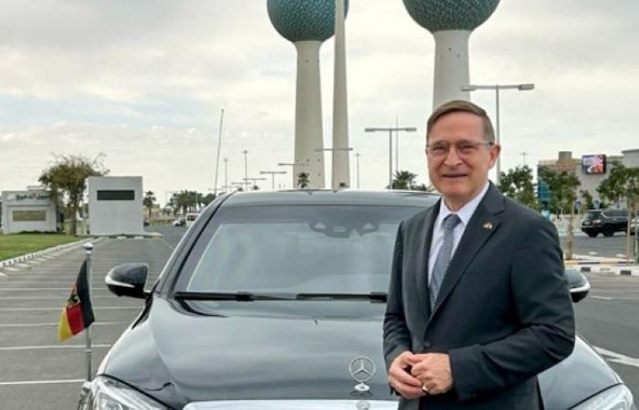 ريبنيتس: سأستمر في قيادة سيارة كويتية-ألمانية رمزاً للتعاون المتين بين بلدينا ريبنيتس: سأستمر في قيادة سيارة كويتية-ألمانية رمزاً للتعاون المتين بين بلدينا