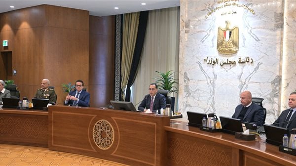 متحدث الوزراء: الانتهاء من المرحلة الأولى بـ حياة كريمة.. وبدء الثانية مع العام المالي الجديد متحدث الوزراء: الانتهاء من المرحلة الأولى بـ حياة كريمة.. وبدء الثانية مع العام المالي الجديد