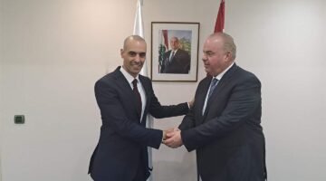 وزير الاتصالات استقبل الخرافي: بحث في فرص الاستثمار وتطوير القطاع