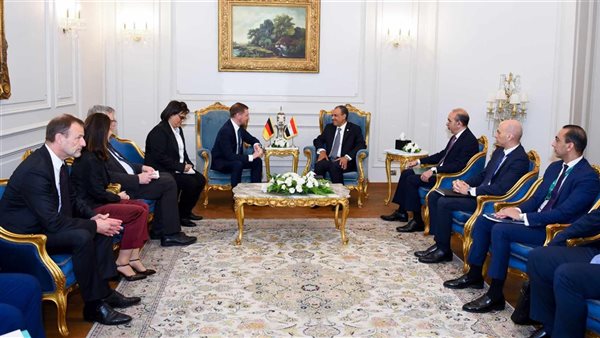 وزير الخارجية يبحث مع رئيس وزراء ولاية ساكسونيا الحرة الألمانية الفرص الاستثمارية وزير الخارجية يبحث مع رئيس وزراء ولاية ساكسونيا الحرة الألمانية الفرص الاستثمارية