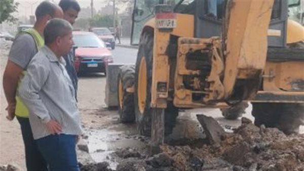 حي حلوان: الانتهاء من أعمال إصلاح كسر ماسورة مياه بشارع القومية للأسمنت أمام المطار وعودة المياه لطبيعتها حي حلوان: الانتهاء من أعمال إصلاح كسر ماسورة مياه بشارع القومية للأسمنت أمام المطار وعودة المياه لطبيعتها