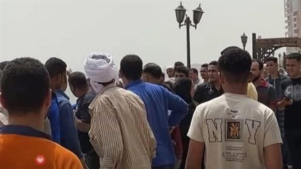 الإنقاذ النهري يكثف جهوده للبحث عن صغير غرق بنهر النيل في سوهاج الإنقاذ النهري يكثف جهوده للبحث عن صغير غرق بنهر النيل في سوهاج