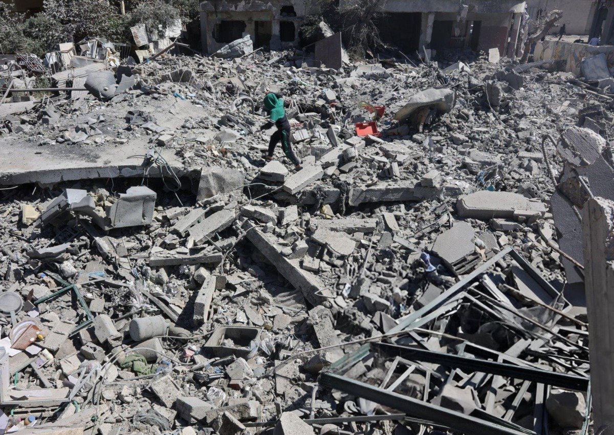 استشهاد 22 فلسطينياً وإصابة 50 بمجزرة إسرائيلية جديدة في حي الشجاعية بغزة استشهاد 22 فلسطينياً وإصابة 50 بمجزرة إسرائيلية جديدة في حي الشجاعية بغزة