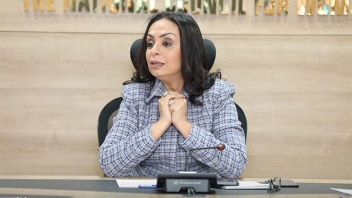 وزير التضامن تتابع تداعيات انهيار عقار بأسيوط.. وتوجه بصرف التعويضات اللازمة لأسر الضحايا وزير التضامن تتابع تداعيات انهيار عقار بأسيوط.. وتوجه بصرف التعويضات اللازمة لأسر الضحايا