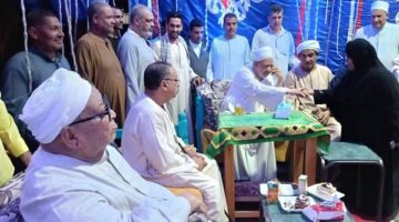 شيخ الأزهر  خلال حفل بخطبة حفيدة شقيقه بالأقصر (صور)