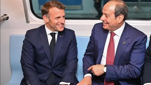 الشركة الفرنسية المُشغلة للخط الثالث للمترو تحتفي بزيارة السيسي وماكرون: جعلونا نشعر بالفخر الشركة الفرنسية المُشغلة للخط الثالث للمترو تحتفي بزيارة السيسي وماكرون: جعلونا نشعر بالفخر
