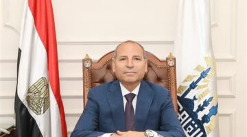 محافظ القاهرة يقود حملة مكبرة لنقل الباعة لأماكنهم داخل موقف السلام الجديد