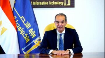 وزير الاتصالات يدعو جميع التخصصات للانضمام لمبادرة الرواد الرقميون والحصول على وظيفة مختلفة
