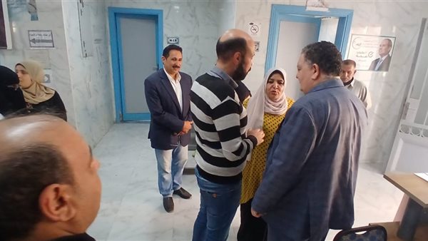 صحة الدقهلية: وكيل الطب الوقائي يتفقد مركز طب الأسرة بميت أبو الحسين وتحويل المتغيبين للتحقيق صحة الدقهلية: وكيل الطب الوقائي يتفقد مركز طب الأسرة بميت أبو الحسين وتحويل المتغيبين للتحقيق