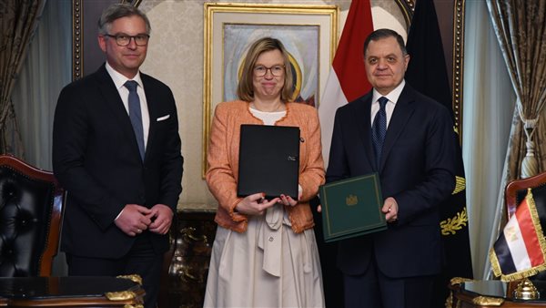 وزير الداخلية يبحث مع كبار المسئولين الأوروبيين تعزيز التعاون المشترك وزير الداخلية يبحث مع كبار المسئولين الأوروبيين تعزيز التعاون المشترك