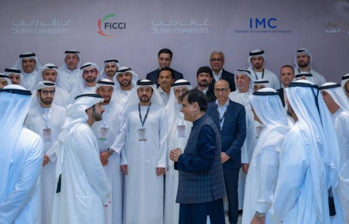 حمدان بن محمد يشهد في مومباي الإعلان عن افتتاح مكتب غرفة دبي العالمية في بنغالور حمدان بن محمد يشهد في مومباي الإعلان عن افتتاح مكتب غرفة دبي العالمية في بنغالور
