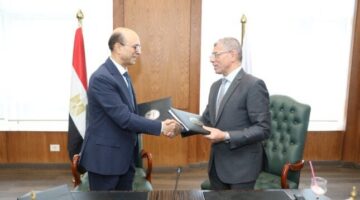 الفضاء المصرية توقّع 3 بروتوكولات تعاون مع جامعة أسيوط