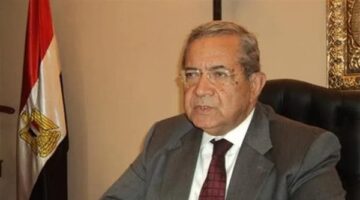السفير جمال بيومي يستعرض نتائج الزيارة التاريخية للرئيس الفرنسي ماكرون إلى القاهرة