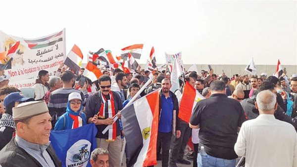 «العريش» أيقونة المقاومة فى مواجهة التهجير «العريش» أيقونة المقاومة فى مواجهة التهجير