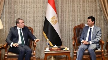 وزير الرياضة يبحث مع رئيس هيئة الإسعاف دعم سلامة الرياضيين وتوسيع التغطية الطبية بمراكز الشباب