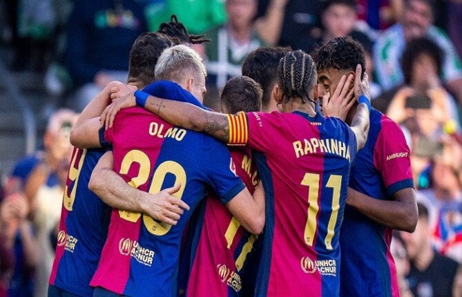 «لامين يامال» في الهجوم.. تشكيل برشلونة ضد بوروسيا دوروتموند بدوري أبطال أوروبا «لامين يامال» في الهجوم.. تشكيل برشلونة ضد بوروسيا دوروتموند بدوري أبطال أوروبا