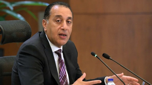 مدبولي يؤكد لـ “صدى البلد”: لا تسريح للعاملين في المنشآت الصحية.. تفاصيل مدبولي يؤكد لـ “صدى البلد”: لا تسريح للعاملين في المنشآت الصحية.. تفاصيل