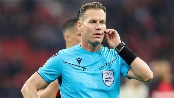 الهولندي مكايلي يقترب من تحكيم مباراة الأهلي وبيراميدز في الدوري.. وشرط وحيد للموافقة الهولندي مكايلي يقترب من تحكيم مباراة الأهلي وبيراميدز في الدوري.. وشرط وحيد للموافقة
