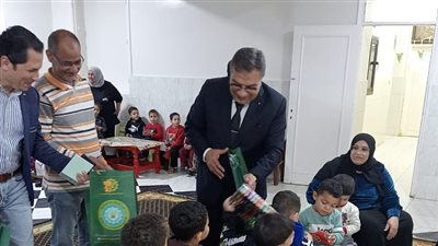 محافظ الدقهلية يزور دار المساعي للأيتام بالمنصورة ويجلس بين الأطفال قائلا :احنا أهلكم وراحتكم ورعايتكم مسئوليتي محافظ الدقهلية يزور دار المساعي للأيتام بالمنصورة ويجلس بين الأطفال قائلا :احنا أهلكم وراحتكم ورعايتكم مسئوليتي