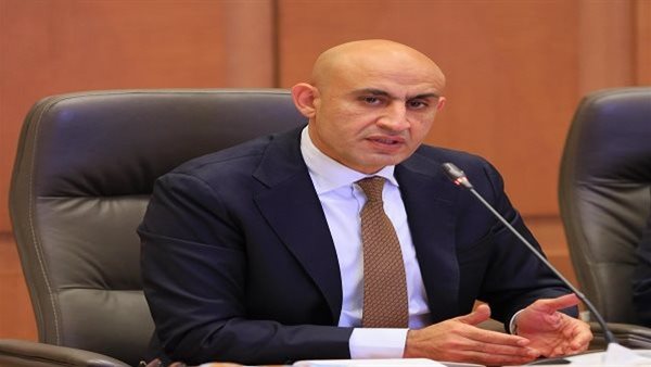 وزير التربية والتعليم فى مرمى نيران البرلمان والباجور بعد وفاة أسامة البسيوني.. الاعتذار لا يكفى وزير التربية والتعليم فى مرمى نيران البرلمان والباجور بعد وفاة أسامة البسيوني.. الاعتذار لا يكفى