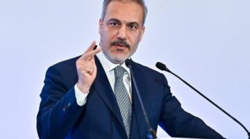هاكان فيدان: نقيم تواصلا مباشرا مع إسرائيل لمنع “سوء الفهم” في سوريا ومستعدون لتقديم الدعم لسوريا في حال إبرام اتفاق عسكري