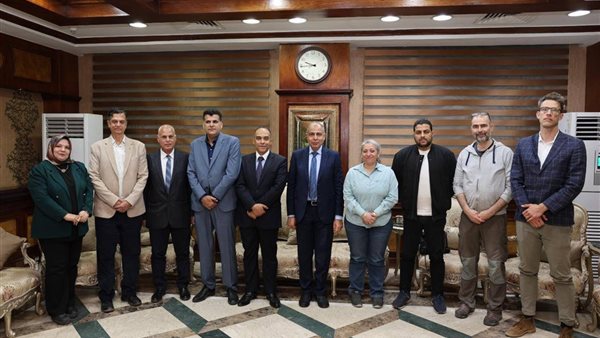 محافظ المنيا يبحث مع وفد “إيفاد” سبل تحسين معيشة صغار المزارعين محافظ المنيا يبحث مع وفد “إيفاد” سبل تحسين معيشة صغار المزارعين