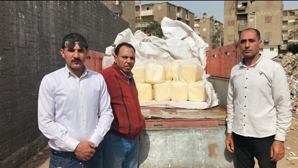ضبط 500 كيلو زبدة مجهولة المصدر وبدون بيانات بالفيوم ضبط 500 كيلو زبدة مجهولة المصدر وبدون بيانات بالفيوم