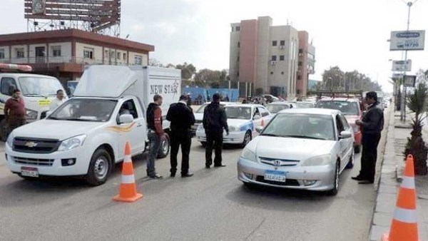 غرامة 2000 جنيه مخالفة ترك السيارة صف ثانٍ طبقا لقانون المرور غرامة 2000 جنيه مخالفة ترك السيارة صف ثانٍ طبقا لقانون المرور