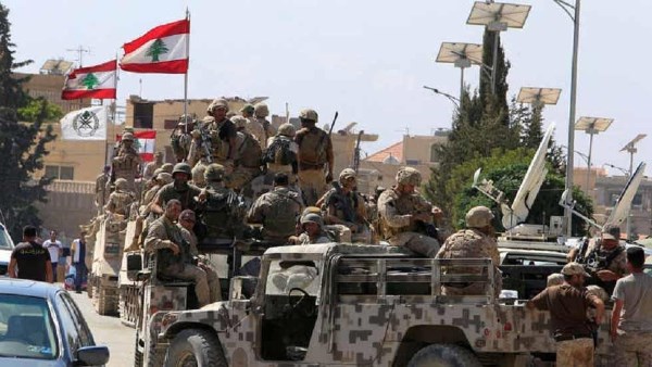 اشتباكات عنيفة بين الجيش اللبناني وعدد من مهربي السّلاح بقضاء راشيا اشتباكات عنيفة بين الجيش اللبناني وعدد من مهربي السّلاح بقضاء راشيا