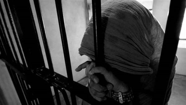 حمل سفاح.. حبس سيدة بتهمة قتل رضيعها داخل حمام مستشفى في بني سويف حمل سفاح.. حبس سيدة بتهمة قتل رضيعها داخل حمام مستشفى في بني سويف