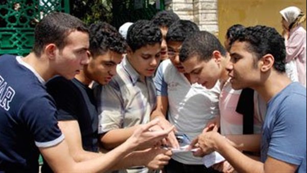 خبير تربوي يكشف مزايا وعيوب اختيار استمرار الدراسة بنظام الثانوية العامة الحالي خبير تربوي يكشف مزايا وعيوب اختيار استمرار الدراسة بنظام الثانوية العامة الحالي
