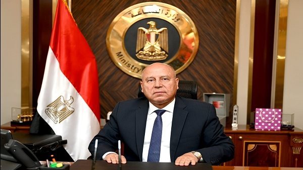 وزير الصناعة والنقل يلتقي المستثمرين الصناعيين بالأقصر وأسوان السبت المقبل وزير الصناعة والنقل يلتقي المستثمرين الصناعيين بالأقصر وأسوان السبت المقبل