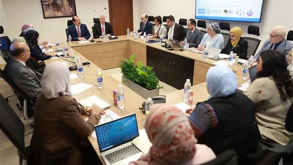 الصحة تعقد اجتماعًا لوضع خطة للاكتشاف المبكر للأوبئة وسرعة التعامل معها الصحة تعقد اجتماعًا لوضع خطة للاكتشاف المبكر للأوبئة وسرعة التعامل معها