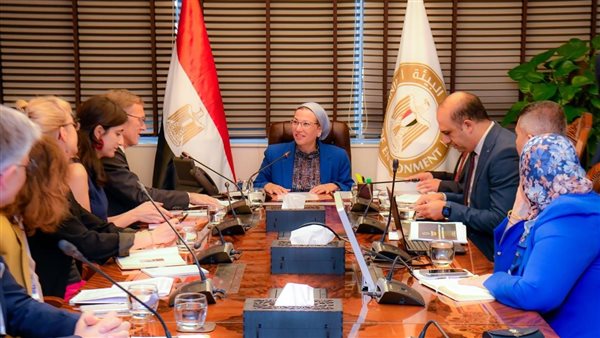 شركات فرنسية تعتزم ضخ استثمارات جديدة في مصر بمشروعات تدعم التحول الأخضر شركات فرنسية تعتزم ضخ استثمارات جديدة في مصر بمشروعات تدعم التحول الأخضر