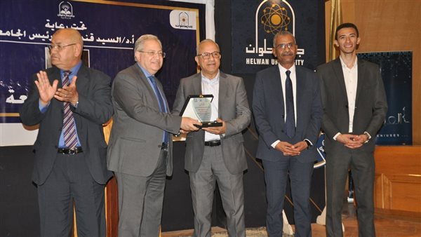 ماراثون عباقرة الجامعة.. هندسة المطرية في الصدارة وطب يتقاسم المركز الأول مكرر ماراثون عباقرة الجامعة.. هندسة المطرية في الصدارة وطب يتقاسم المركز الأول مكرر