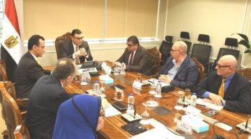 وزير الإسكان يتابع الموقف التنفيذي لمشروعات إحياء القاهرة الخديوية