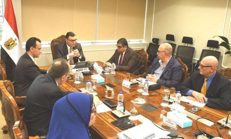 وزير الإسكان يتابع الموقف التنفيذي لمشروعات إحياء القاهرة الخديوية وزير الإسكان يتابع الموقف التنفيذي لمشروعات إحياء القاهرة الخديوية