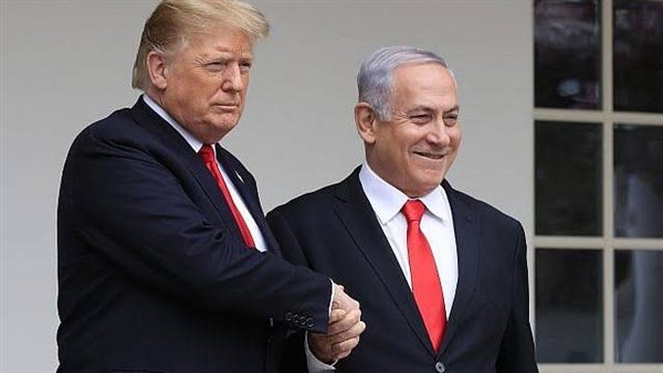 ترامب يلوّح بالخيار العسكري ضد إيران ترامب يلوّح بالخيار العسكري ضد إيران