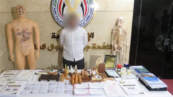 الأمن يداهم وكرًا لتزوير الكارنيهات الطبية في القاهرة الأمن يداهم وكرًا لتزوير الكارنيهات الطبية في القاهرة