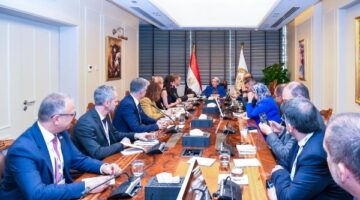 وزيرة البيئة تبحث مع جمعية ميديف الفرنسية تعزيز الاستثمارات التحول الأخضر بمصر