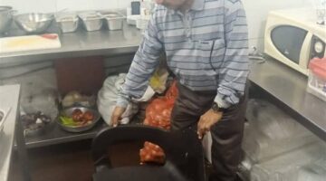 حملة تفتيشية على المحلات العامة والكافيهات والمطاعم بالغردقة