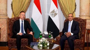 وزير الخارجية ونظيره المجري يعقدان جلسة مباحثات في القاهرة