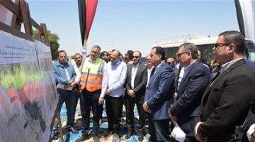 رئيس الوزراء يتفقد أعمال مشروع ازدواج طريق أسيوط/ ديروط الزراعي