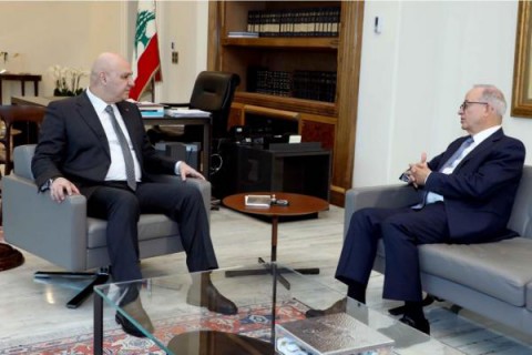 المعشر عن الرئيس اللبناني: على إتصال دائم بالملك والحنيطي المعشر عن الرئيس اللبناني: على إتصال دائم بالملك والحنيطي