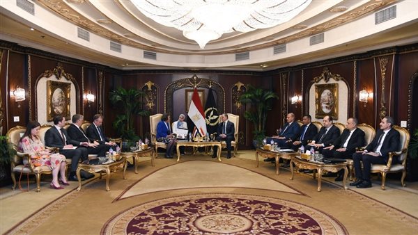 وزير الداخلية: يجب تقويض كافة الظواهر السلبية الناجمة عن الإرهاب والجرائم المُنظمة وزير الداخلية: يجب تقويض كافة الظواهر السلبية الناجمة عن الإرهاب والجرائم المُنظمة