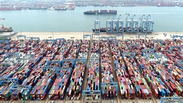 تفاصيل التحقيق مع مدير عام بجمارك الإسكندرية و5 من معاونيه لاتهامهم بإجراء عمليات تصدير وهمية تفاصيل التحقيق مع مدير عام بجمارك الإسكندرية و5 من معاونيه لاتهامهم بإجراء عمليات تصدير وهمية