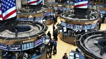 بسبب منشور.. 15 دقيقة جنونية في بورصة &quot;وول ستريت&quot;