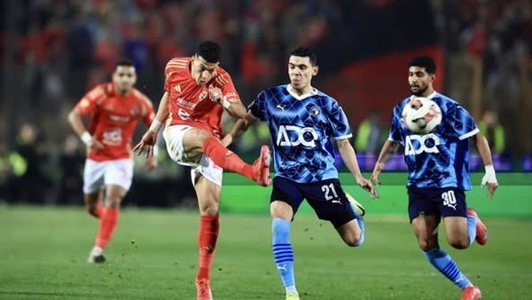 تشكيل الأهلي أمام بيراميدز في الدوري.. مفاجآت مدوية تشكيل الأهلي أمام بيراميدز في الدوري.. مفاجآت مدوية