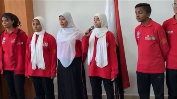 وزير الثقافة يوجّه بتبنّي الطالبة “ملك عبد الله” بعد أدائها المميز أمام رئيس الوزراء بأسيوط وزير الثقافة يوجّه بتبنّي الطالبة “ملك عبد الله” بعد أدائها المميز أمام رئيس الوزراء بأسيوط