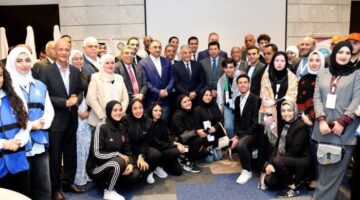 وزير الشباب والرياضة ومحافظ الاسماعيلية يشهدان افتتاح ملتقى الشباب العربي الأول للسياحة الشبابية والأسفار